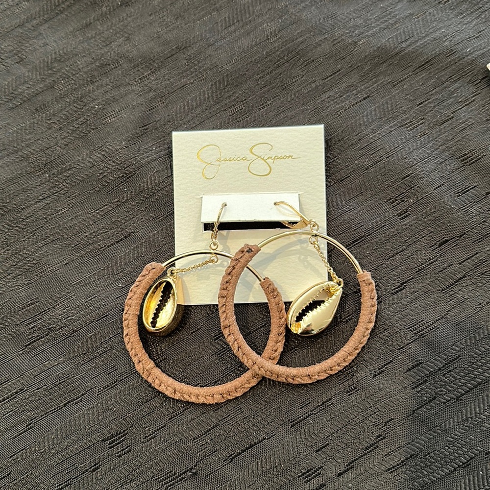 Jessica Simpson brown and gold hoop earrings